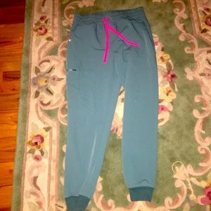 Women’s Figs Scrub Set Bundle